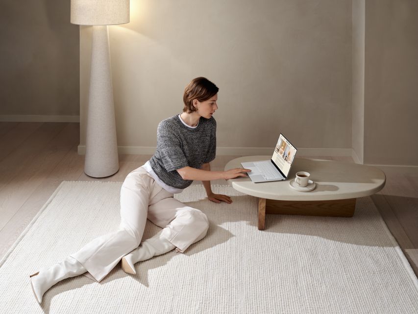 Zenbook S 14_UX5406SA_Scenario photo_05
